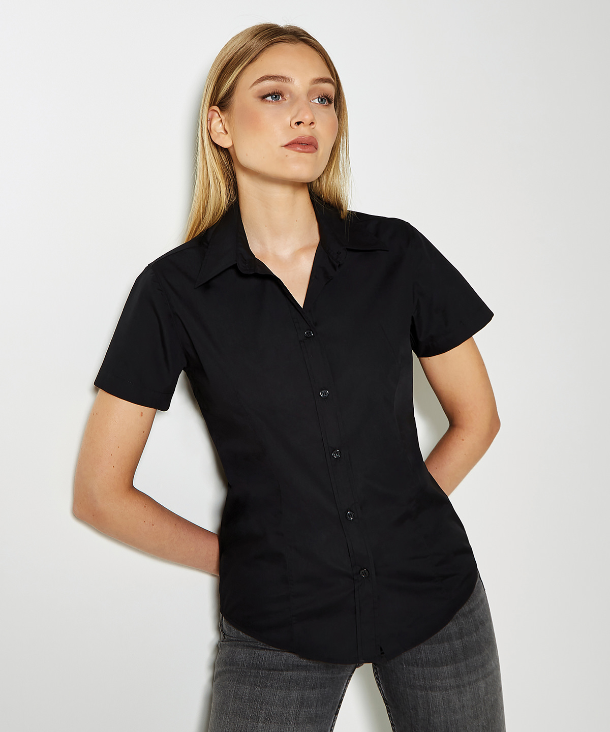 Women’s workforce blouse short-sleeved (classic fit)