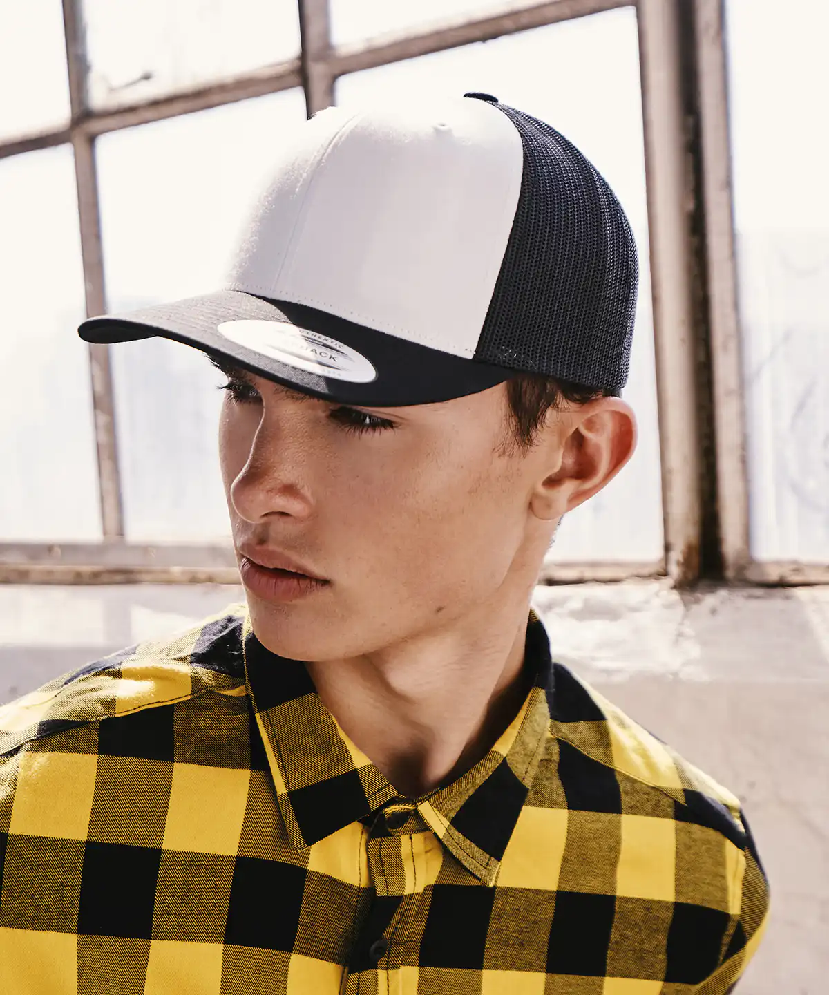 Retro trucker coloured front (6606cf)