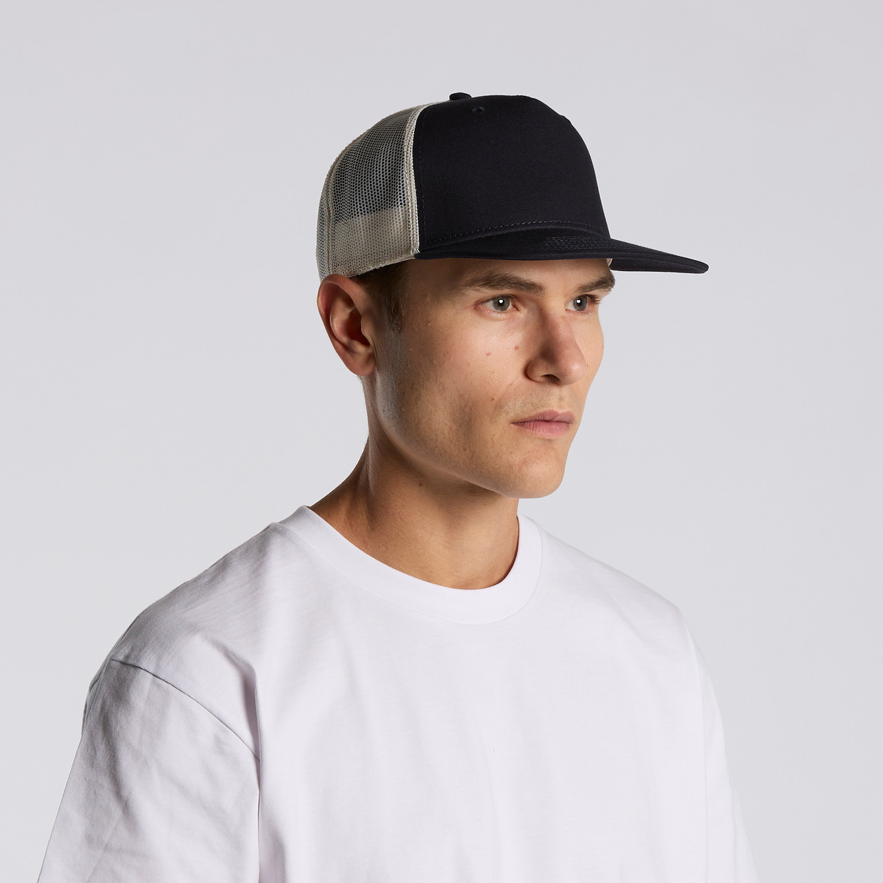 Stock contrast trucker | 1110