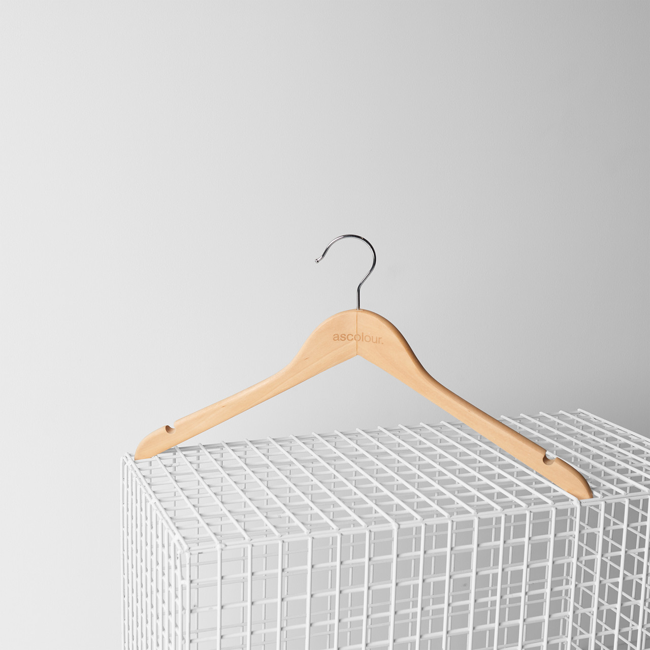 Logo hanger | 6840